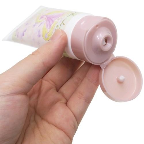 塔の上のラプンツェル コスメ雑貨 フレグランス ハンドクリーム レーヴフルリール ディズニープリンセス Moment Chouchou の通販はau Pay マーケット シネマコレクション 5400円以上で送料無料 商品ロットナンバー