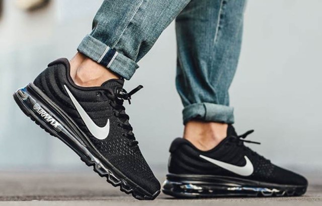 air max 2017 black white