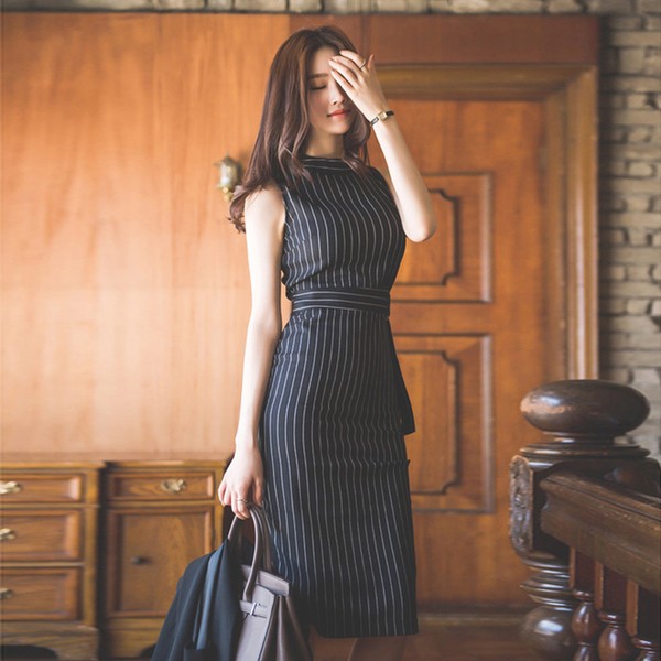 送料無料 オフィスコーデ 大人 シンプル バックスリット ミディアム ワンピース 19 春夏秋 526の通販はau Pay マーケット Chouchou Journee 商品ロットナンバー
