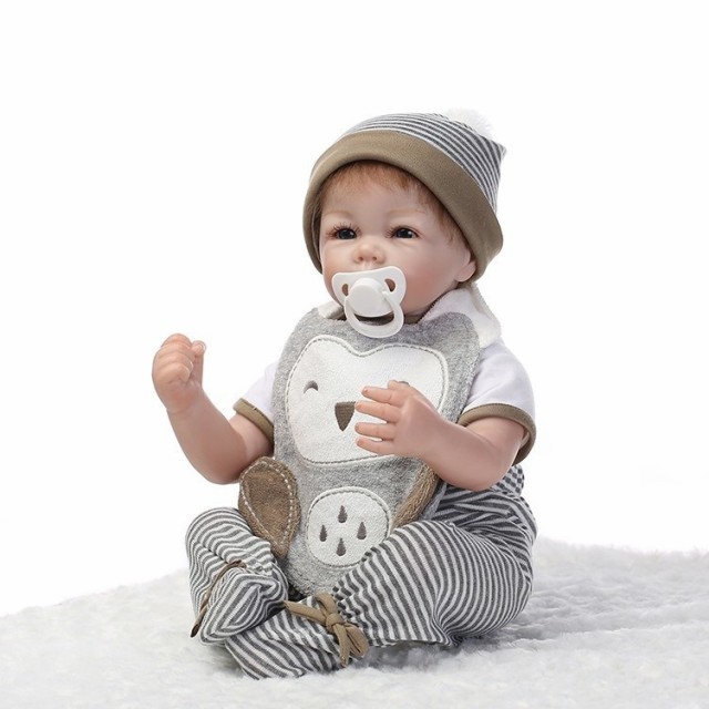 リボーンドール リアル赤ちゃん人形 本物そっくり ハンドメイド海外ドール 衣装付き 長いまつげの乳児ちゃん グレーの通販はau Wowma ワウマ 福壱堂 商品ロットナンバー