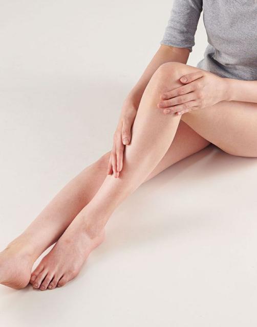 薬用ホワイトニングクリーム シミレスモイスティ B シミ ソバカス 黒ずみ ホワイトニング メラニン 角質 プラセンタ 肌あれ しの通販はau Pay マーケット 暮らし健康ネット館 商品ロットナンバー