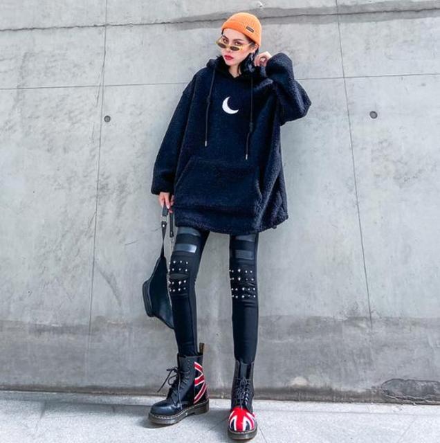 50 Off ゴシック パンツ レギンス ブラック スタッズ リベット打ち 病み可愛い 超個性的 原宿系 韓国 オルチャン ぽっきりsale対象 Ggjapan Jp