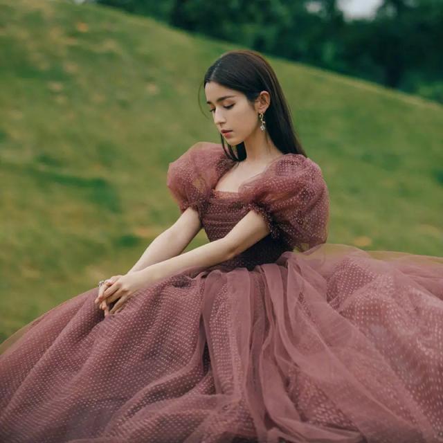 オリジナル販促 カラードレス パフスリーブ ウェディングドレス イブニングドレス 二次会 発表会 演奏会 結婚式 司会者 前撮りドレス オンライン販売品 Triplex Ee