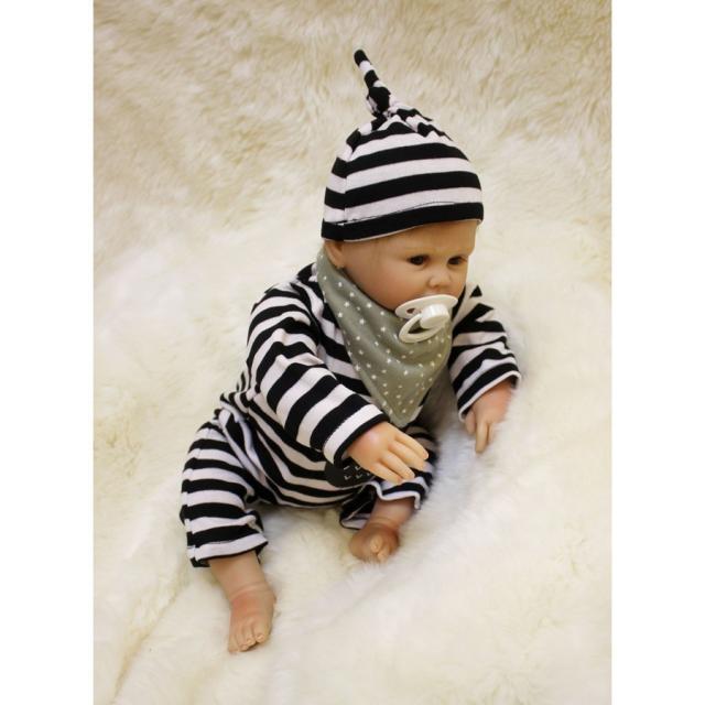 輝く高品質な リボーンドール リアル赤ちゃん人形 かわいいベビー人形 ハンドメイド海外ドール 衣装付き ブルーアイ 小さめ男の子 超人気の Olsonesq Com
