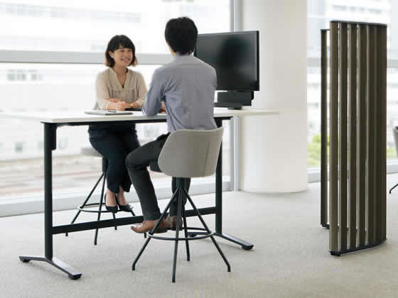 早割クーポン コクヨ コーデ ハイチェア ブラック固定脚 座ホワイトグレー 背ソフトテラコッタ 特売 Bayounyc Com