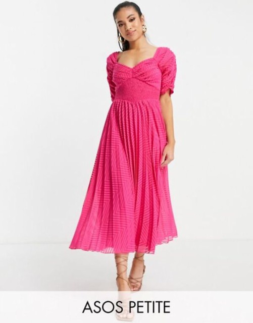 エイソス レディース ワンピース トップス ASOS DESIGN Petite ruched front pleated midi dress with shirred waist in chevron texture