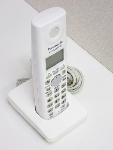 Panasonic パナソニック 子機 KX-FKN516-W(中古品)