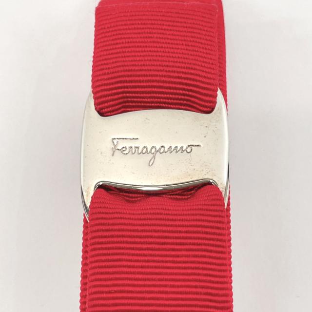 大得価お得 Salvatore レッド シルバー レディース 中古の通販はau PAY マーケット - JP-Brands.com|商品ロットナンバー:493950 Ferragamo サルヴァトーレフェラガモ バレッタ ヴァラ リボン ナイロン/シルバー金具 通販NEW