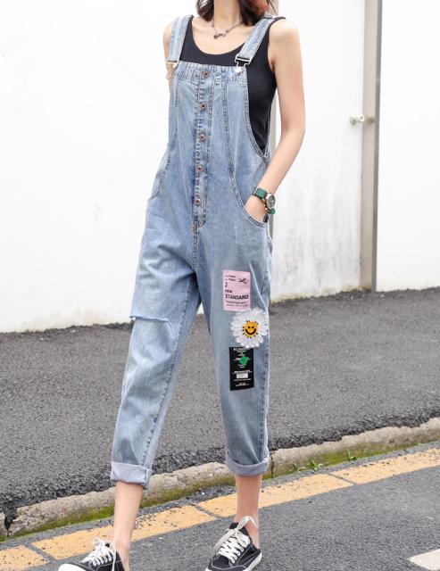 シニアファッション デニムパンツ 膝下丈 サロペット デニム ゆったり 体型カバー 大人可愛い カジュアル 大人女子 大人カジュアル ボーイッシュ ワッペン 在庫処分特価 Carlavista Com