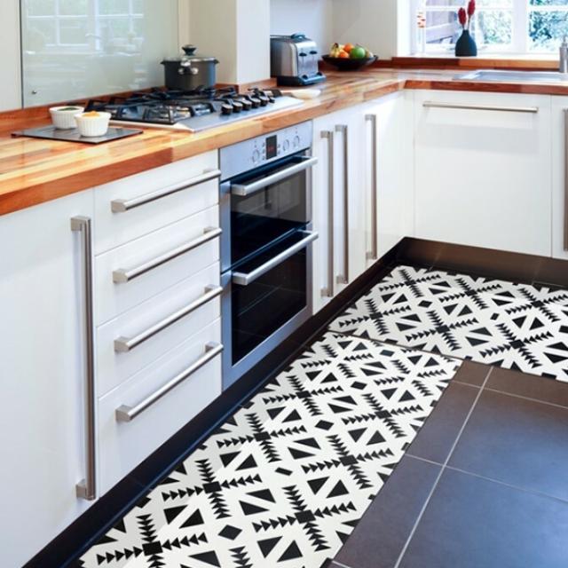 流行に キッチン マット ２枚セット 玄関 防水 防油 おしゃれ ネイティブ モダン モノトーン 高知インター店 Carlavista Com
