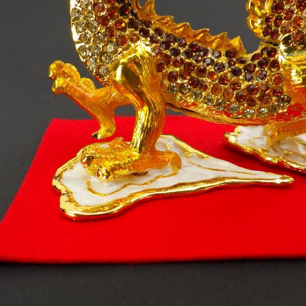 新しいコレクション 送料無料 風水グッズ ラインストーン 雲上 五爪龍 フェルト付き Yfタイプ 風水 龍 置物 開運祈願 金運祈願 玄関 龍の置物 風水 2 オープニング大放出セール Olsonesq Com