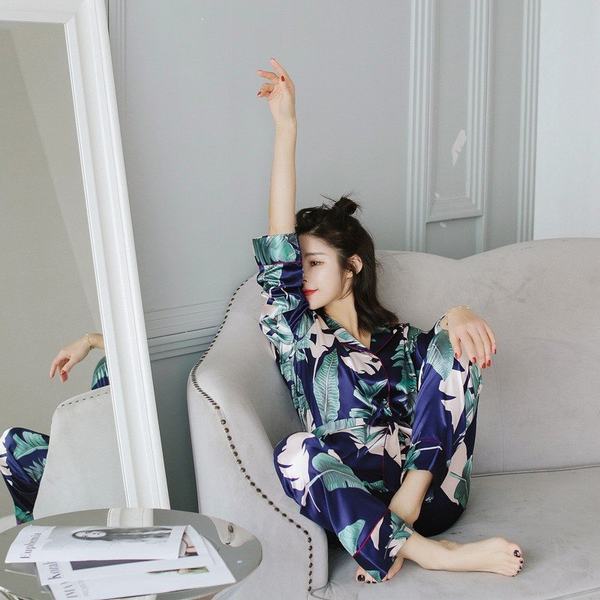 人気ショップが最安値挑戦 シルクパジャマ レディース 前開き セットアップ 長袖 部屋着 ルームウェア プリント 薄手 寝巻き ネグリジェ 春夏秋 おしゃれ さらに値下げ Centrodeladultomayor Com Uy