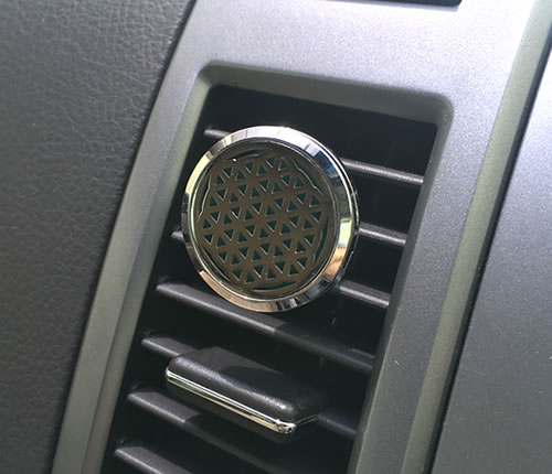 アロマディフューザー車用 フェアリー カラーパッド12色付き 神聖幾何学図形 車のなかに癒しのアロマの香りを Pdi022の通販はau Pay マーケット ラベンダーストーン 商品ロットナンバー