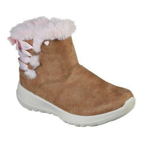 On オン ファッション シューズ Skechers Girls On The Go Joy Bow Riffic Cool Weather Bootの通販はau Wowma ワウマ Ocストア 商品ロットナンバー