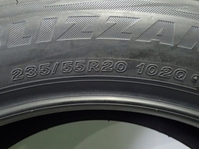 235/55R20 スタッドレスタイヤ 4本セット ブリヂストン ブリザックDM-V2 20インチ アウトレット 未使用 235/55-20の