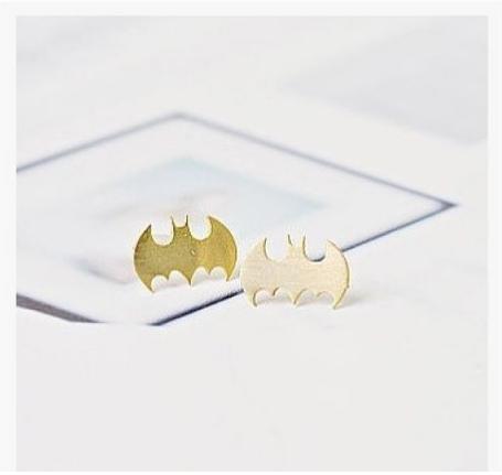 バットマンマーク スタッドピアス シルバー Gabbの通販はau Wowma ワウマ 幸せスマイル工房 Wowma店 商品ロットナンバー