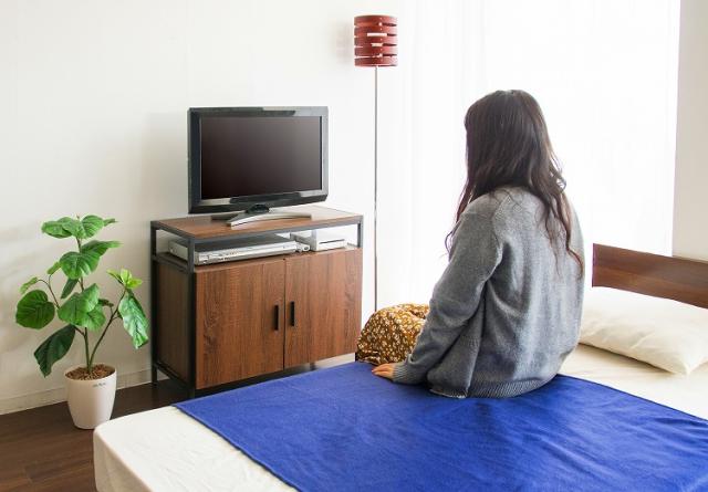 テレビ台 ハイタイプ 収納 キャビネット 木製 テレビボード リビング 収納 棚 おしゃれ 北欧 扉付き 高さ70cm アンティーク 寝室 32型 脚の通販はau Pay マーケット サムライ家具 Au Pay マーケット店 商品ロットナンバー