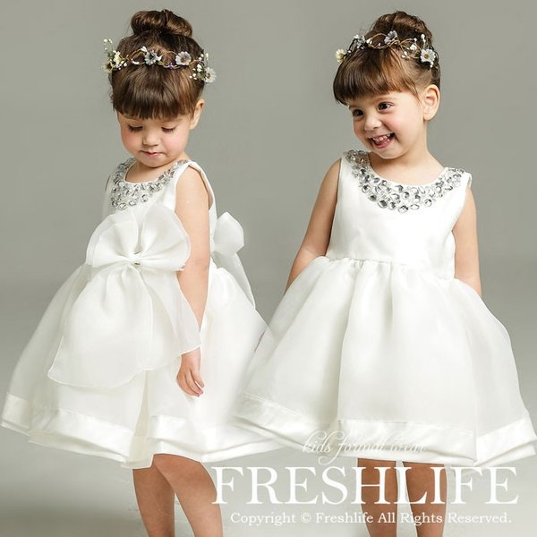 ベビードレス 結婚式 セレモニー お宮参り ビジュー セレモニードレス 新生児 ベビー服 フォーマル 女の子 赤ちゃん 出産祝い 白 60 70 の通販はau Wowma ワウマ Mypacestyle 商品ロットナンバー