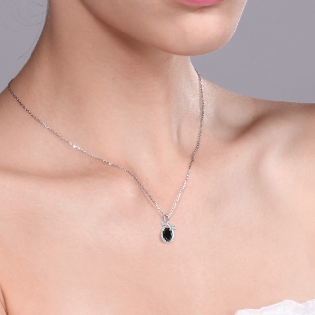 SALE ネックレス 雫 しずの通販はau PAY マーケット - Gem Stone King ジュエリー専門店 レディース 1.15カラット 天然 ブラックサファイア ペンダント 合成ホワイトサファイア 14金 ホワイトゴールド(K14) 人気特価