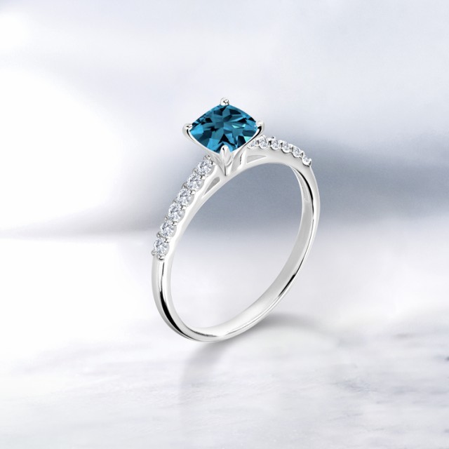 超特価国産 指輪 四角い パヴの通販はau PAY マーケット - Gem Stone King ジュエリー専門店 リング レディース 2.18カラット 天然 ロンドンブルートパーズ ラボグロウンダイヤモンド 10金 ホワイトゴールド(K10) 超特価好評
