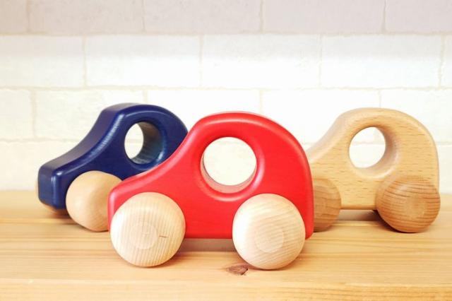 ケラー社 Pkw 白木 赤 青 Keller はじめてのくるま 木のおもちゃ 誕生日 男の子 1歳 2歳 木製ミニカーの通販はau Wowma ワウマ 木のおもちゃ ウッディモンキー 商品ロットナンバー