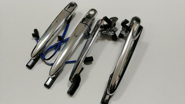 好評即納 スズキ純正 PAY マーケット - カズネット7|商品ロットナンバー:495721583 メッキドアハンドル ソリオ/ソリオバンディット MA26S・MA36S・MA46Sの通販はau 限定品お得
