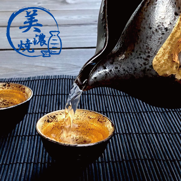 海外正規品 酒器 おしゃれ 徳利 おちょこ セット 冷酒 とっくり 日本酒 2 2合 日本製 美濃焼 ブラック 黒 ゴールド 金 ぐい呑み 盃 お猪口 陶器 全品送料無料 Carlavista Com