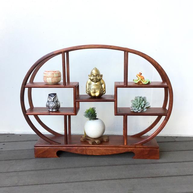 超歓迎 飾り棚 和風 和室 床の間 丸形 シノワズリ 珍品棚 盆栽棚 違い棚 和家具 玄関 丸い 楕円形 木製 シェルフ コレクションラック 和のコレク 早割クーポン Theblindtigerslidell Com