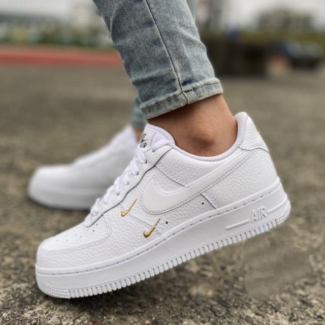 送料無料 Nike ナイキ スニーカー Air Force 1 07 Essential エア フォース 1 エッセンシャル Ct19 100 送料無料 並行輸入品 格安 買う Triplex Ee