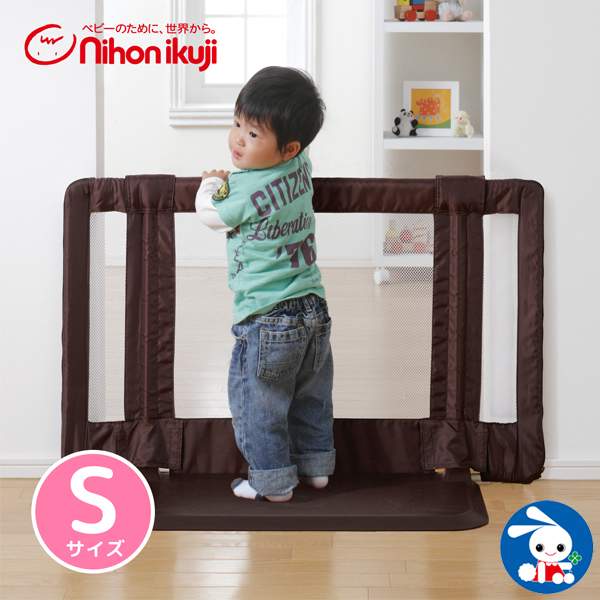 全国宅配無料 日本育児 おくだけとおせんぼ Sサイズ ブラウン フェンス ゲート 柵 赤ちゃん ベビー 子供 室内 パーテーション 安全 グッズ 21超人気 Univ Ouaga3s Com