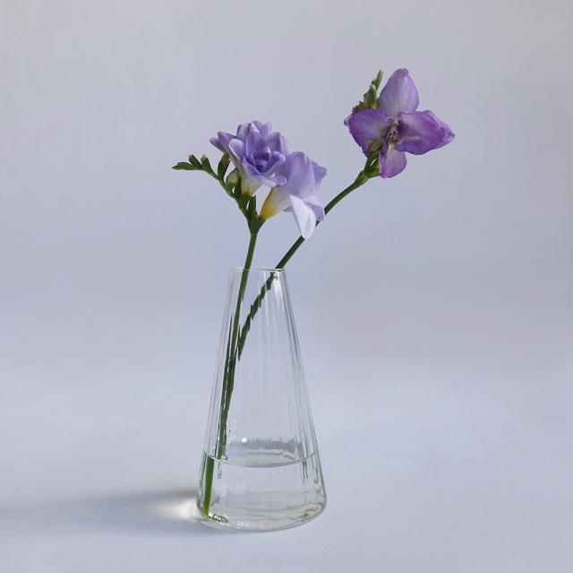 Horn Please リューズガラス クーレライン フラワーベース アルプ 再生 ガラス ハンドメイド 花瓶 の通販はau Pay マーケット インテリア雑貨cute Au Pay マーケット店 商品ロットナンバー