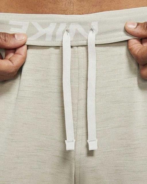 をもってご NIKE ヨガウェア ズボン ボトムス 新作の通販はau PAY マーケット - BUMPS|商品ロットナンバー:513281265 ナイキ ヨガパンツ YOGA メンズ 男性 ドライフィット スウェット
