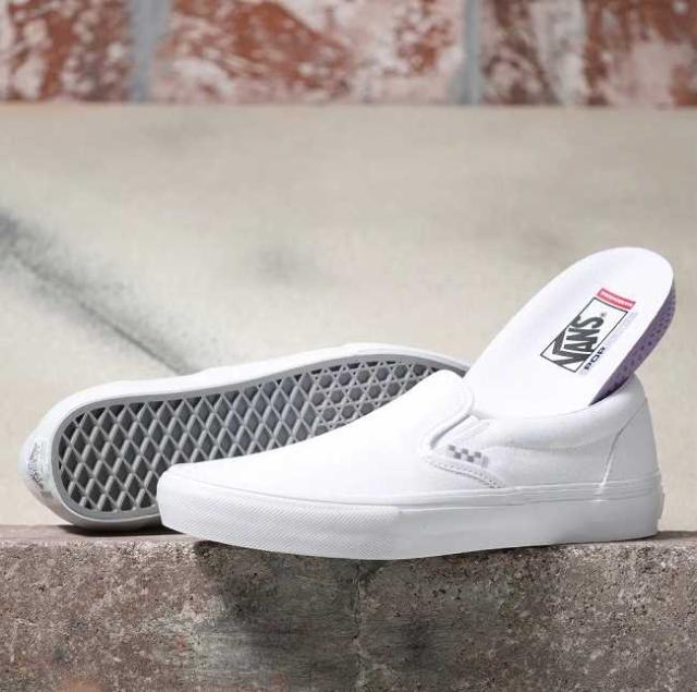 バンズ Vans バンズ スリッポン スリップオン スニーカー シューズ メンズ スケート ロゴ 靴 オリジナルクラシック 新作 ヴァンズの通販はau Pay マーケット Bumps 商品ロットナンバー される