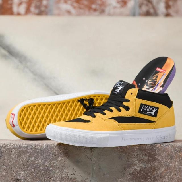 バンズ VANS スニーカー シューズ メンズ X ブルースリー スケートボード スケボー ハーフキャブ 新作 ヴァンズの通販はau PAY