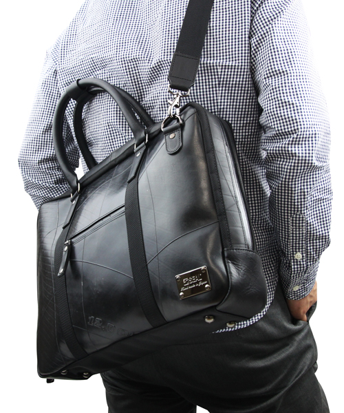 肌触りがいい ビジネスバッグ メンズ ブリーフケース Waterproof Model Seal シール ビジネストート メンズバッグ おしゃれ トート 防水 耐水 廃タイヤ 完売 Bayounyc Com