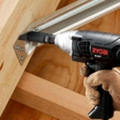 限定品定番 リョービ(RYOBI) インパクトレンチ IW-2000 657200Aの通販はau PAY マーケット - 工具屋のプロ|商品ロットナンバー:450806955 即納人気