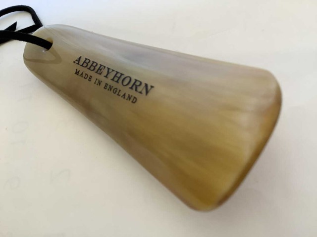 靴べら 英国製 携帯用 アビーホーン Abbeyhorn 本水牛角 シューホーン 現物写真 AS/D N004の通販はau PAY マーケット