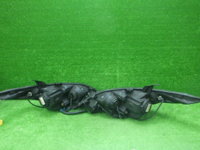 100%新品お得 ホンダ RR1/2/3/4 エリシオン 前期 ヘッドライト 左右セット 190827211 中古 車 パーツ 中古パーツ 中古部品 カスタムの通販はau PAY マーケット - ワールドピース|商品ロットナンバ お得人気