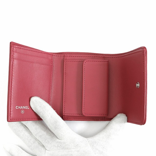 国産好評 シャネル ラムスキン ピンク 24番台 レディースの通販はau PAY マーケット - chou-porte(シュポルテ)|商品ロットナンバー:4969077 (CHANEL) 財布 三つ折り ナノウォレット コンパクト カメリア 即納低価