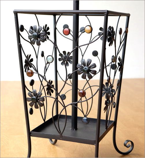 格安即決 コートハンガー 傘立て アンティーク アイアン 玄関 収納 コートスタンド おしゃれ アイアンの傘立て付きコートハンガー フラワー 値引きする Olsonesq Com