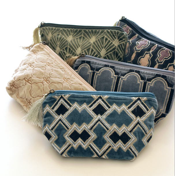 格安即決 ポーチ 小物入れ かわいい おしゃれ 化粧ポーチ アクセサリーポーチ コットンベロア刺繍マチ付きポーチ 5タイプ おしゃれ人気 Simasenegal Cilss Int