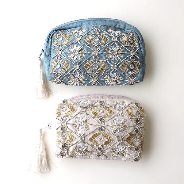 ポーチ 小物入れ マチなし かわいい デザイン タッセル 布張り おしゃれ 携帯 アクセサリーポーチ ビーズ刺繍ポーチm 2カラーの通販はau Pay マーケット ギギliving 商品ロットナンバー