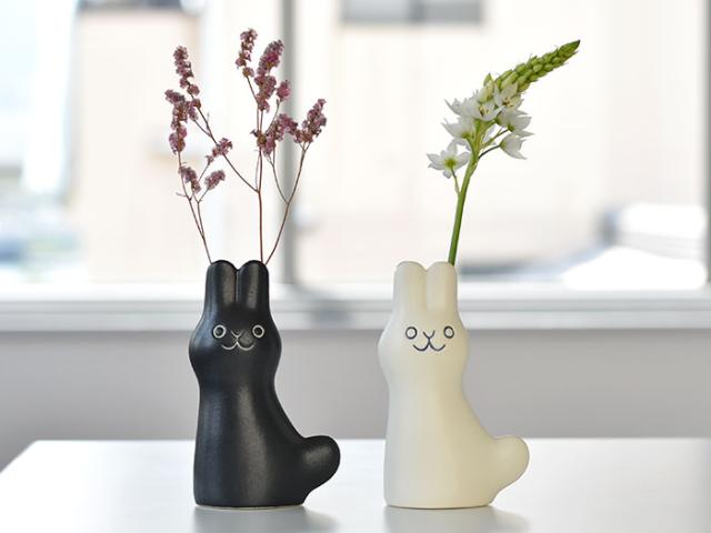 希少品　鹿児島睦さん ウサギの花瓶 希少品】鹿児島睦さんのウサギの花瓶（一輪挿し） 【公式通販】