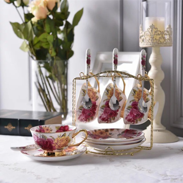 ティー・コーヒーカップセット カップ＆ソーサー4客セット 陶器 ．薔薇花柄 姫系雑貨
