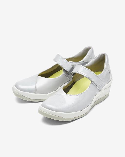 国内外の人気が集結 パンプス おしゃれ レディース コンフォートシューズ ライトアップストラップシューズ Fitfit フィットフィット 靴 外反母趾 ベーシックパンプス Drtowinginc Com