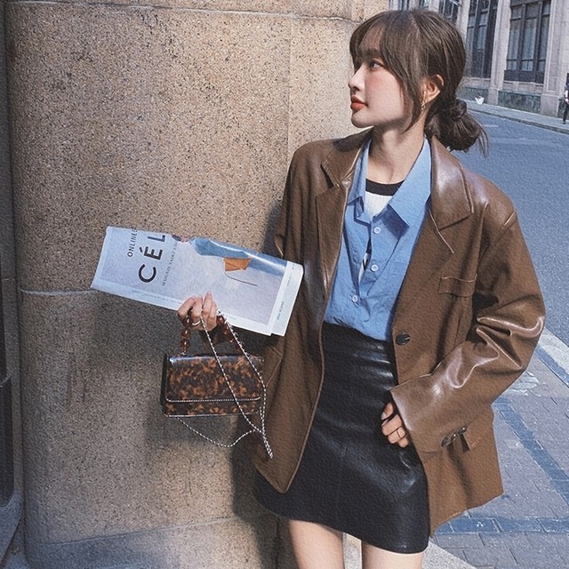 21年春夏再入荷 アウター レディース ジャケット ブレザー ミディアム丈 フェイクレザー Pu ストレート ビッグシルエット オーバーシルエット 長袖 体型 大人気 21年春夏再入荷 アウター レディース ジャケット ブレザー ミディアム丈 フェイクレザー Pu ストレート ビッグシルエット オーバーシルエット 長袖 体型 大人気