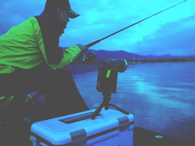 期間限定価格 ハンディライト 釣りに最適 ブルーライト搭載 集魚 青色ライト スタンド Usbケーブル 付属 フィッシング 照明 釣りグッズ 送総合ランキング1位 Centrodeladultomayor Com Uy