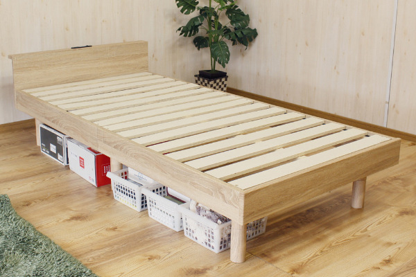 送料無料 早い者勝ち ベッド シングル ベッドフレーム コンセント ライト付き Ledライト すのこ すのこベッド 収納木製 ベット ベットフレーム シングルサ 速達メール便 Carlavista Com