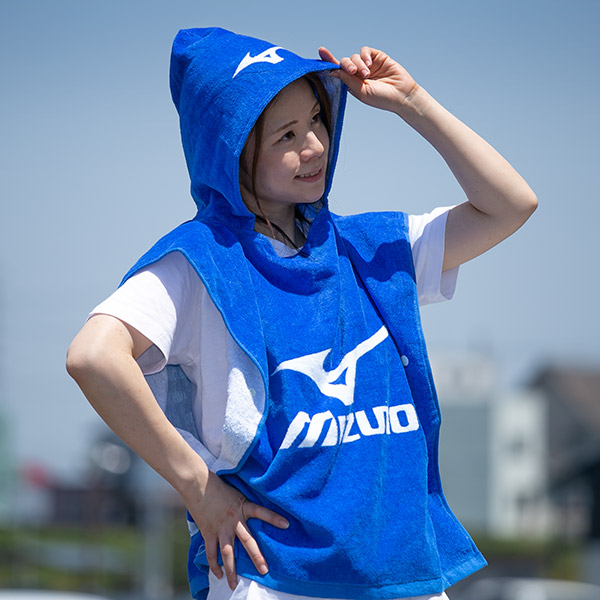 タオルポンチョ フード付きタオル ミズノ Mizuno I4718 フード付きバスタオル タオル フード付き ブランド スポーツブランド ロゴ 子の通販はau Pay マーケット リビングート 商品ロットナンバー