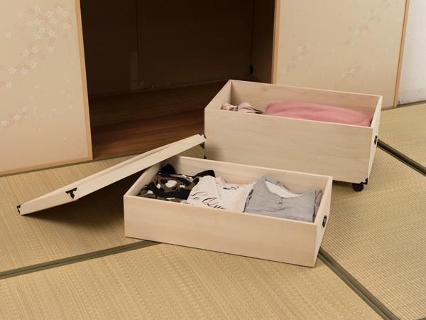 全国無料新品 桐 桐衣装箱 収納 ケース 衣装箱 衣類収納 桐製 木の通販はau PAY マーケット - リビングート|商品ロットナ 衣装ケース 2段 押入れ収納 衣裳箱 キャスター付 隅金具 高さ54.5cm ( 桐衣装ケース 爆買い大得価